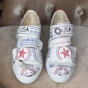 NEW IN BOX! Neefs Sneakers Customs & Immigration